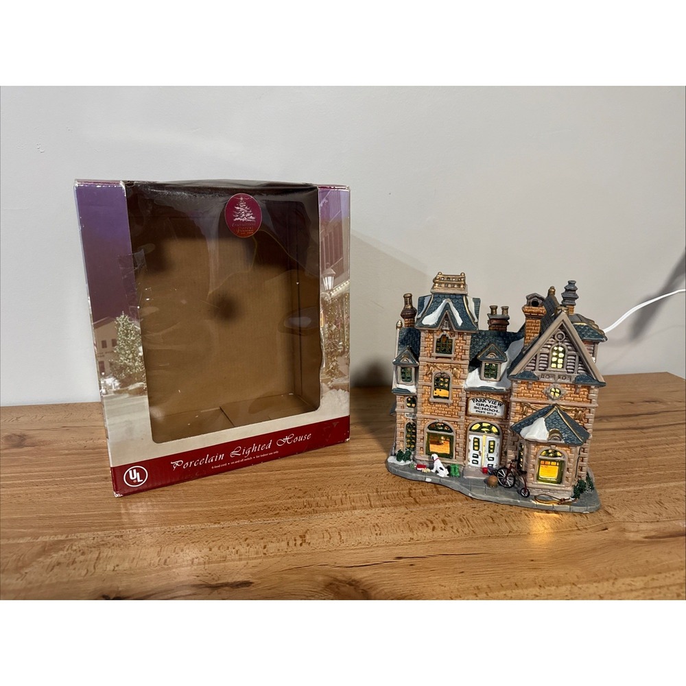 2004 Lemax Enchanted Forest Park View Grade School Christmas House